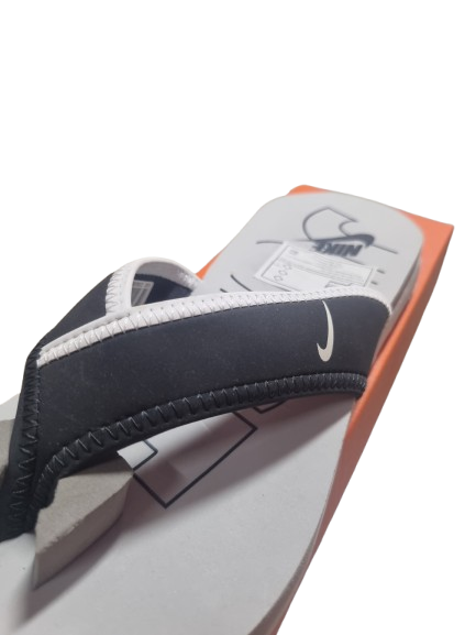 Nike Celso Thong Plus férfi papucs szürke 307812-011 Nike Celso Thong Plus férfi papucs szürke 307812-011